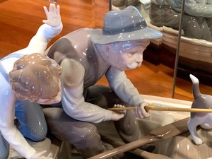 lot 32 image: Lladro Figurine Fishing with Gramps (5215)