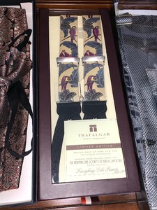 lot 112 image: Mens Accessories