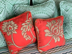 lot 119 image: Seven Decorative Throw Pillows