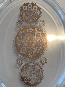 lot 146 image: Two Vintage Covered Pyrex Dishes