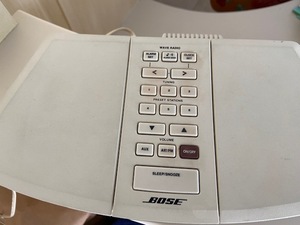 lot 153 image: White Bose Radio