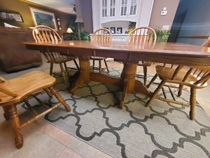 lot 161 image: Oak Dining RoomKitchen Table