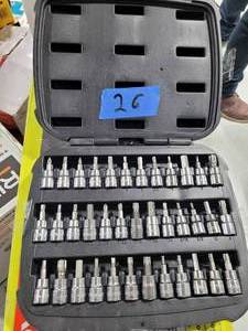 Husky 37 piece bit socket set