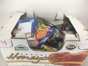 lot 4 image: MYSTERY Re-Sellers Box #4