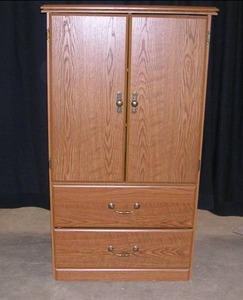 lot 5 image: SMALLER ARMOIRE