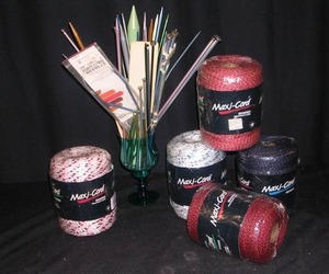lot 31 image: 5 ROLLS OF NEW MAXI CORD AND KNITTING NEEDLES
