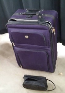 lot 47 image: SUITCASE