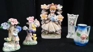 lot 52 image: VINTAGE HAND PAINTED PORCELAIN FIGURINES