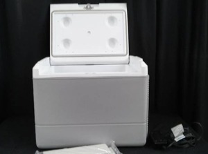 lot 73 image: COLEMAN ROAD TRIP 40QT POWER CHILL COOLER