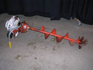 lot 83 image: ESKA-MO ICE AUGER