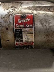 lot 18 image: Milwaukee Made in USA 6200 Chainsaw 20
