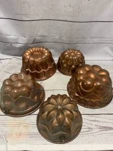 lot 34 image: Lot of 5 Vintage Copper Bundt Cake Pans