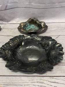 lot 35 image: Vintage Pair of Candy Dishes Numbered
