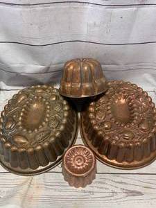 lot 37 image: Lot of 4 Vintage Copper Bundt Pans (heavy)