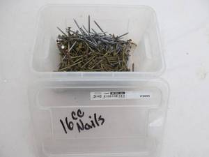 nails