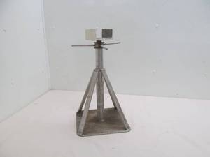 Trailer stand