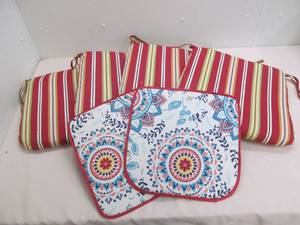 outdoor seat cushions