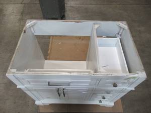 lot 107 image: Roswell Naples 36 in. W x 22 in. D x 35 in. H Vanity in White 710036-WH-CA