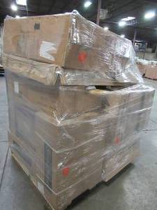 lot 200 image: WHOLESALE MIXED PALLET OF MISCELLANEOUS TOILET BOWLS, TANKS, SHOWER BASE AND MORE