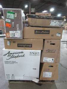 lot 213 image: WHOLESALE MIXED PALLET OF MISCELLANEOUS TOILET BOWLS, TANKS, SEATS, SINKS AND MORE