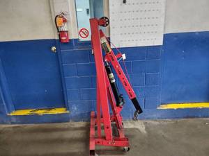 lot 15 image: Larin Folding Cherry Picker, 2 Ton ...