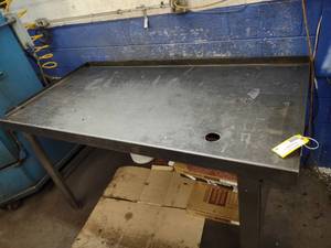 lot 44 image: Transmission Disassembly Bench with...