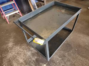 lot 48 image: Shop Cart, 36x24...