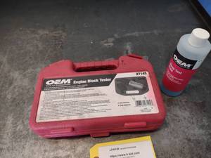 lot 70 image: OEM Engine Block Tester with Fluid...