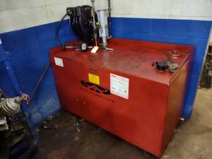lot 40 image: ATF Bulk Oil Tank 60x30x33, Include...