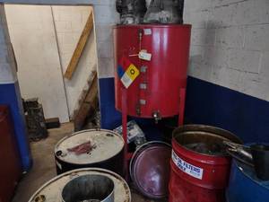 lot 41 image: Bulk Oil Tank, 34 x 34, 73 High ...
