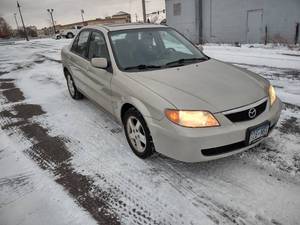 lot 0A image: 2002 Mazda Protg...