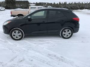 lot 1 image: 2013 Hyundai Tucson GLS AWD