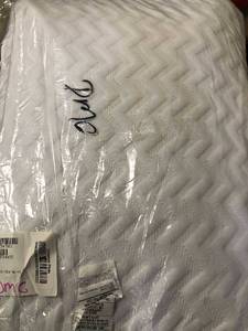 lot 4 image: Serene Foam Side Sleeper Pillow (1), 10019-STD-WHITE, NEW