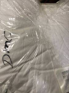 lot 6 image: Best Medium Down Standard Pillow(1), PP34-STD-WHITE, NEW