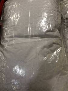 lot 68 image: Legends Royal Medium Down King Pillow (1), PP51-K-WHITE, NEW