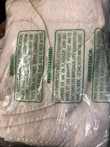 lot 79 image: Legends Regal Pearl Solid Egyptian Cotton Bath Towel (1), VJ92-BATH-PEARL, NEW