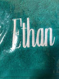 lot 84 image: Cotton Paradise Green Solid Turkish Cotton Bath Towel (1), VK37-BATH-PARGRN, NEW