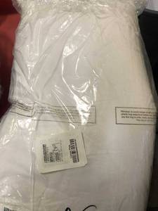 lot 89 image: Best Firm Down King Pillow (1), PP35-K-WHITE, NEW