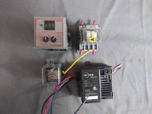 lot 29 image: Lot of Relays