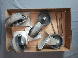 lot 76 image: 4 Caster Wheels