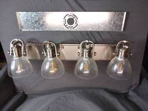 lot 80 image: Used Vanity Light