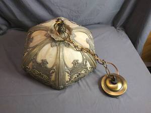 lot 82 image: Decorative Hanging Light