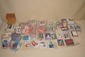 lot 215 image: 80s and 90s Baseball Cards