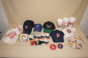 lot 219 image: Sports Hats and Novelties