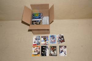 lot 211 image: Box of Hockey Cards