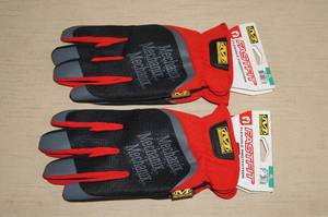 lot 255 image: 2 Pairs of New Mechanix Gloves