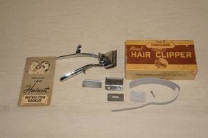 lot 272 image: Antique Craftsman Hand Hair Clipper with Box