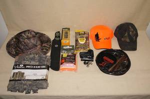 lot 297 image: Hunting Gear and Hats