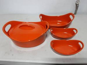 lot 16 image: 4-Rachael Ray Stoneware Dishes-New