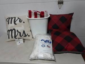 lot 21 image: Throw Pillows, My Pillow Traveler, Flask